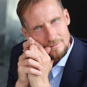 Антон Владимирович Певцов